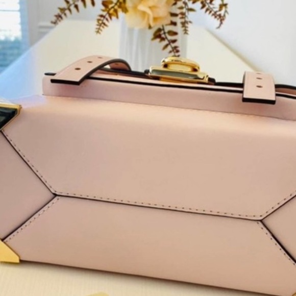 Manhattan MK cross body - Picture 5 of 9